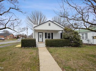 403 Holly Ln, Elizabethton, TN 37643