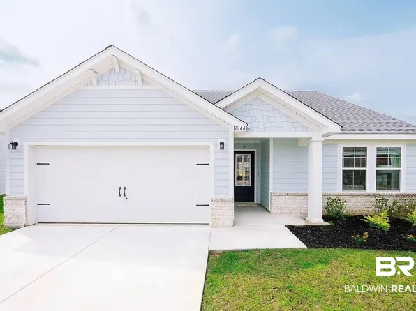 12750 Flanagan St, Elberta, AL 36530