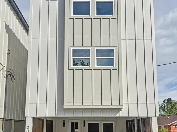 2014 Comstock Ave, North Charleston, SC 29405