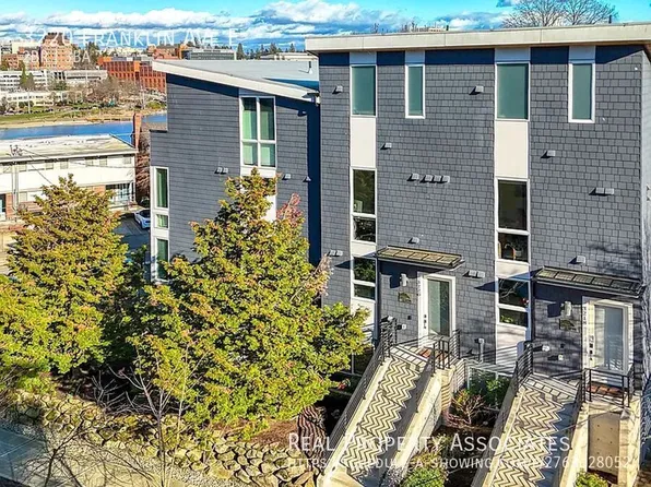 3220 Franklin Ave E, Seattle, WA 98102