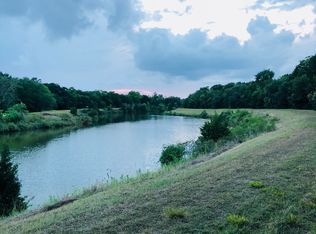 9360 Neville Ave, Hitchcock, TX 77563