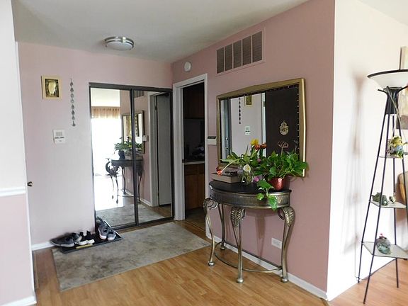 4th image of 1062 Driftwood Ct APT A1