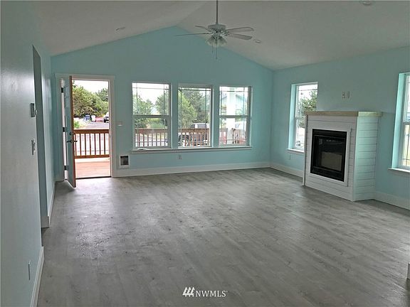5th image of 386 S Wynoochee Drive