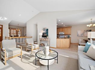 7980 Dunkirk Ln N, Maple Grove, MN 55311