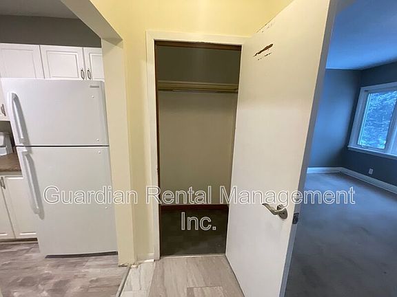 4th image of 135 Dorothy St Unit 2