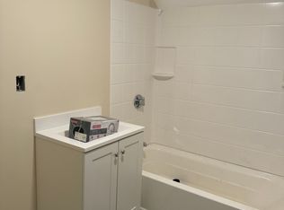 19 Elizabeth St #2A, Worcester, MA 01605