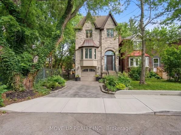 226 Glengarry Ave, Toronto, ON M5M 1E4