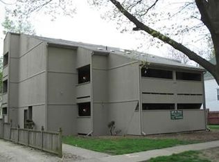 507 W White St, Champaign, IL 61820