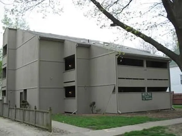 507 W White St, Champaign, IL 61820