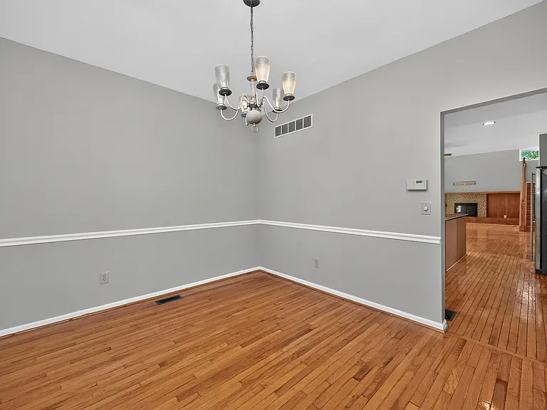 12130 Crestfield Ct — Photo 11