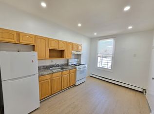 202 49th St APT 2, Union City, NJ 07087