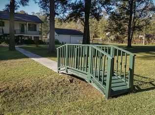 87 White Oak Dr N, New Caney, TX 77357