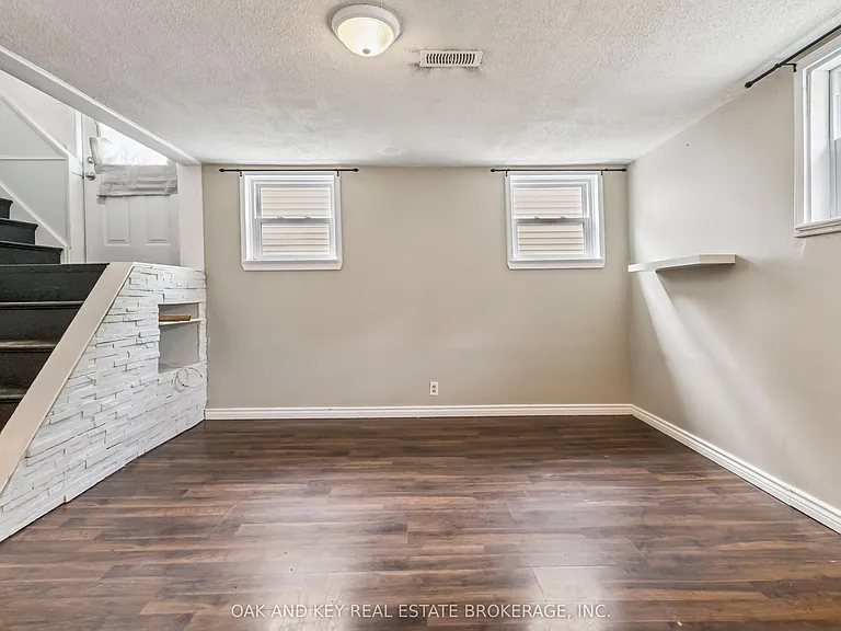 487 Burbrook Pl — Photo 22