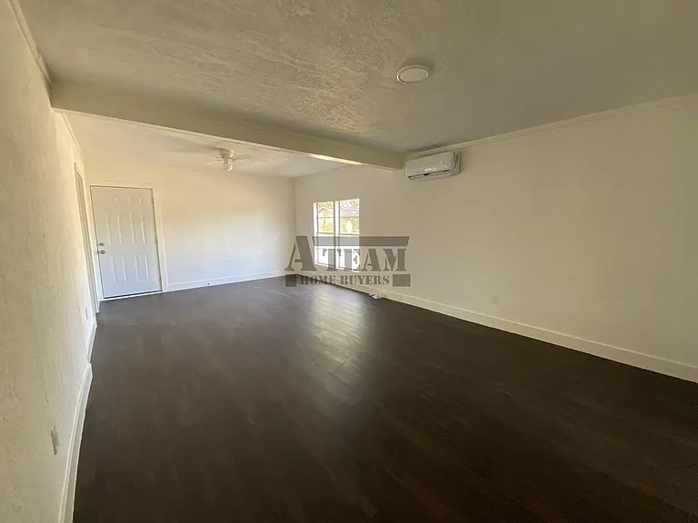 801 Walnut St — Photo 6