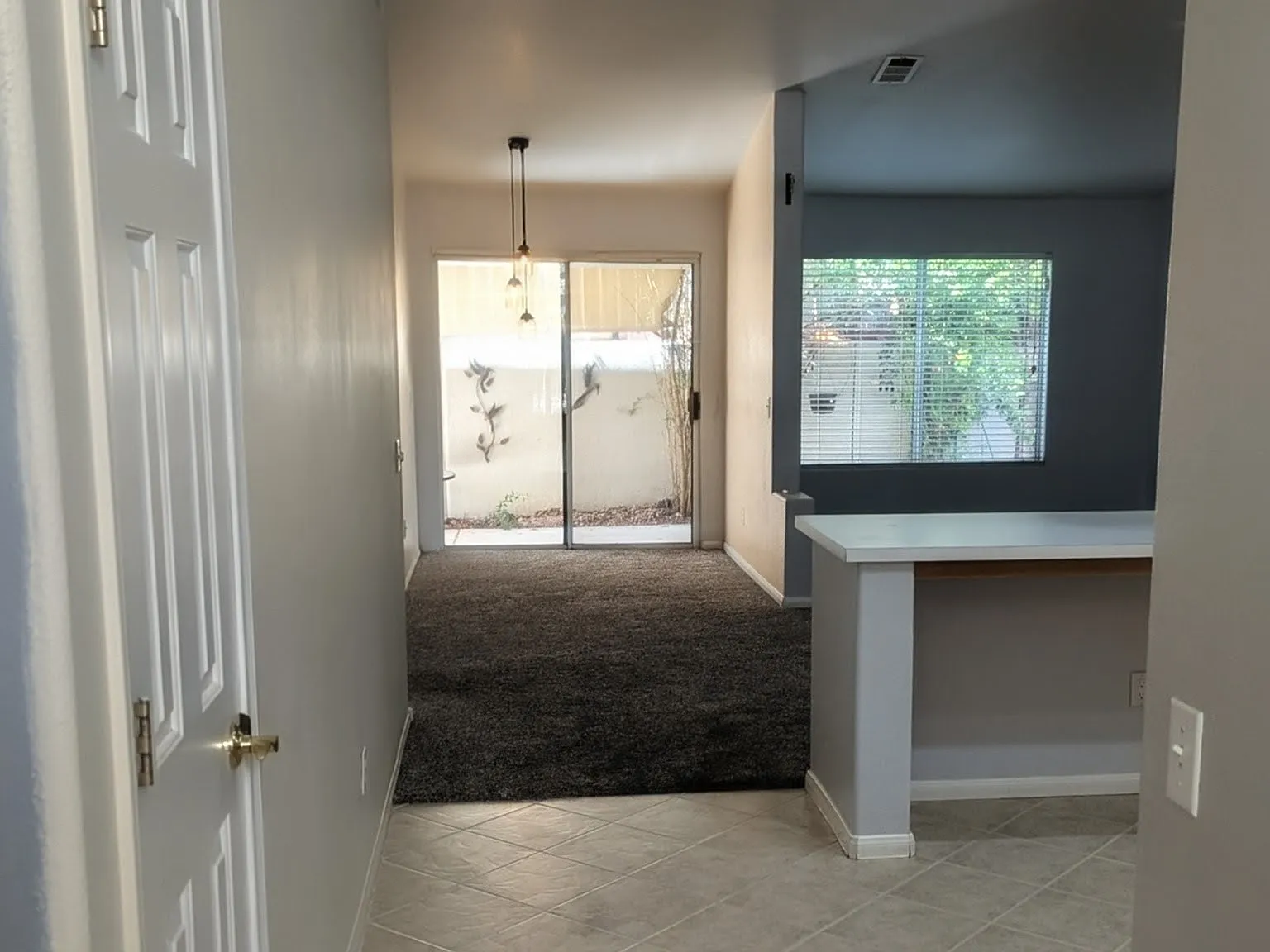 2 bed, 1251 sqft, $1,400 — Photo 3