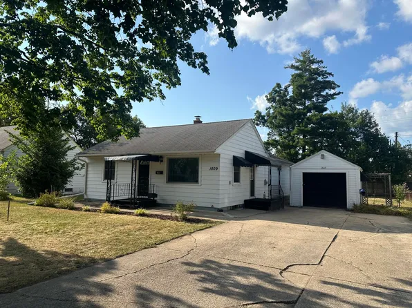 1809 Fulton St, Kalamazoo, MI 49001
