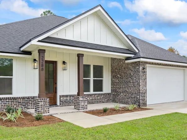 2288 Smallwood Dr, Navarre, FL 32566