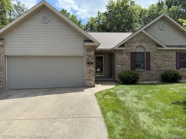 11020 Kasteel Ct, Clio, MI 48420