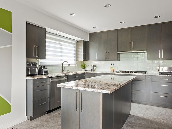 4th image of 53367 Marian Dr
