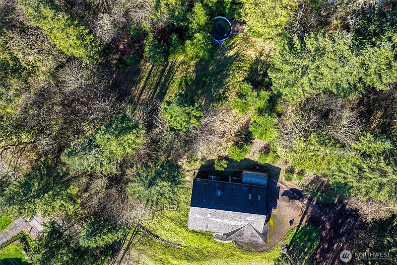 4th image of 118 Clark Creek Road