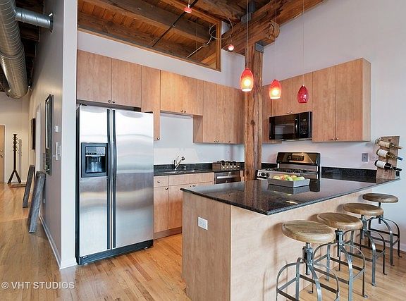 3rd image of 520 W Huron St APT 613
