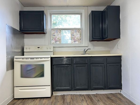 457 S Main St #15C