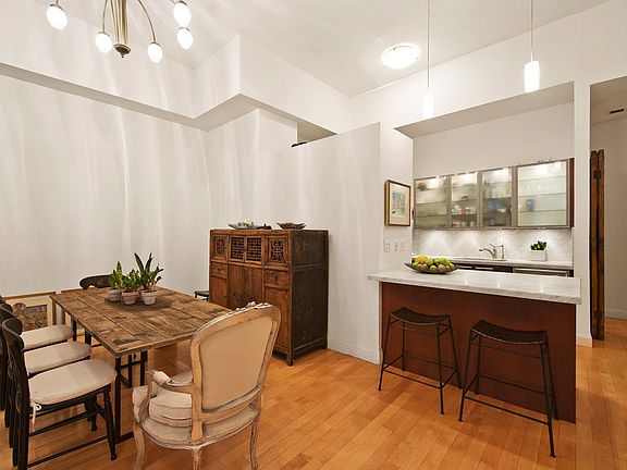 3rd image of 42-48 E 20th St #2-B