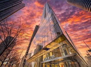 10 York St Unit 5512, Toronto, ON M5J 0E1