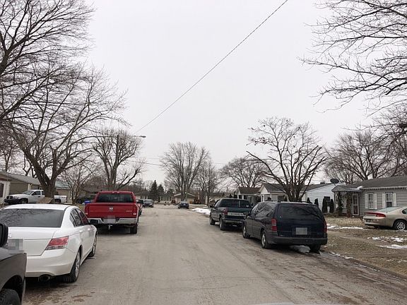 5th image of 14 Center Dr