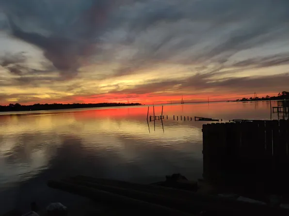 7165 Wells Ave, Navarre, FL 32566