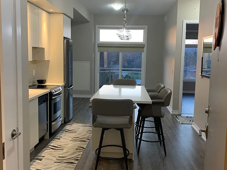 457 Plains Rd E #403 — Photo 3