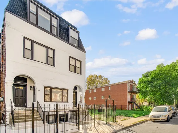 2735 W Polk St, Chicago, IL 60612