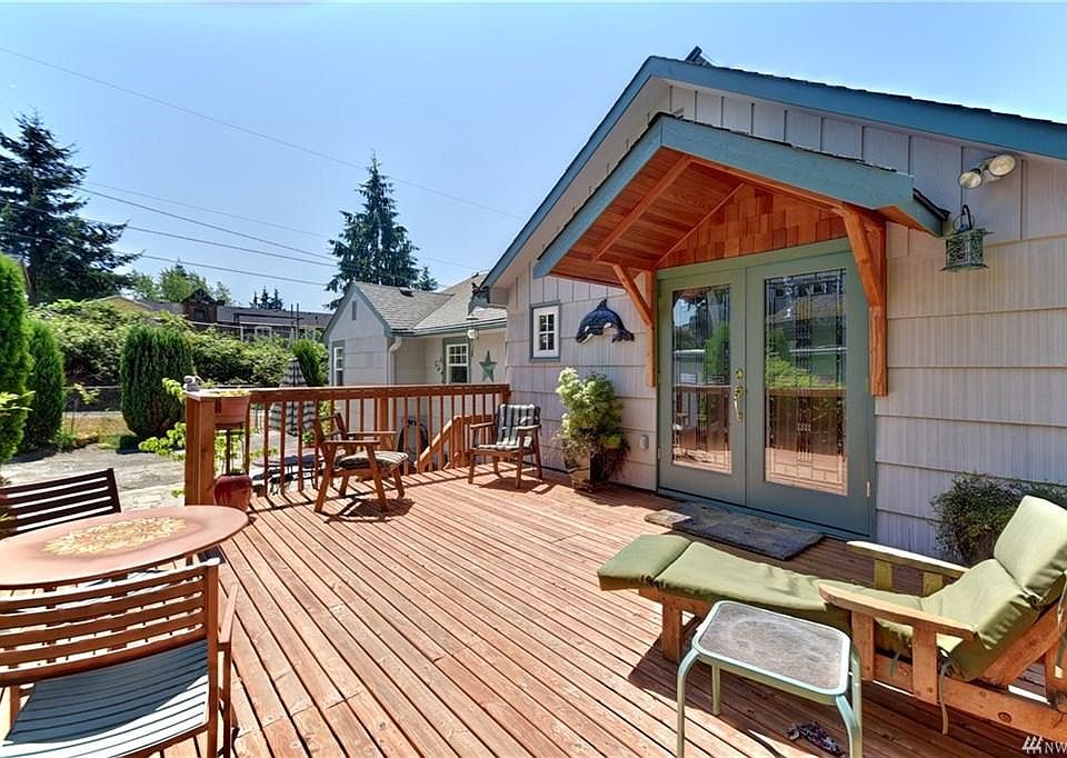 2nd image of 721 91st Ave SE