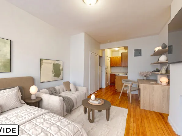 1322 2nd Avenue image 1 of 7