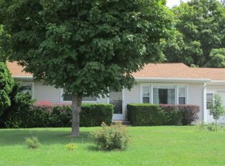 716 N Drake Rd, Kalamazoo, MI 49006