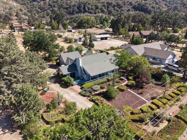 23050 Homestead Way, Tehachapi, CA 93561