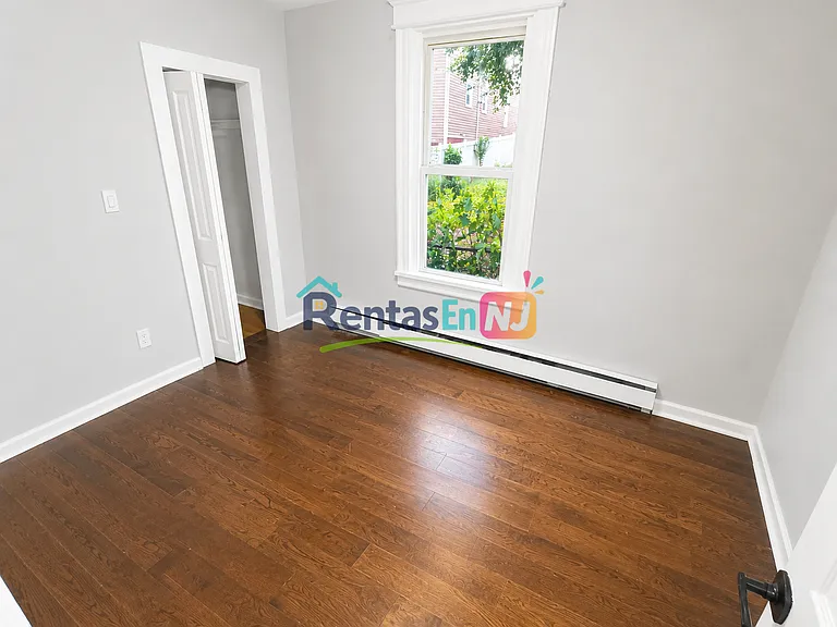 10 Rodwell Ave #1B — Photo 3