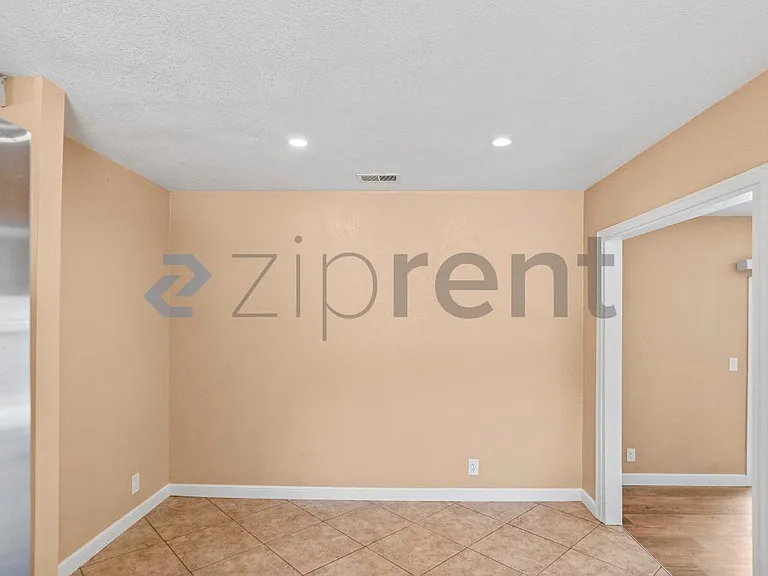 23 Cedar Way — Photo 16