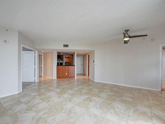 5th image of 403 S Sapodilla Ave APT 414