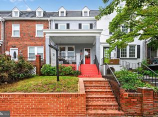 2416 39th St NW, Washington, DC 20007