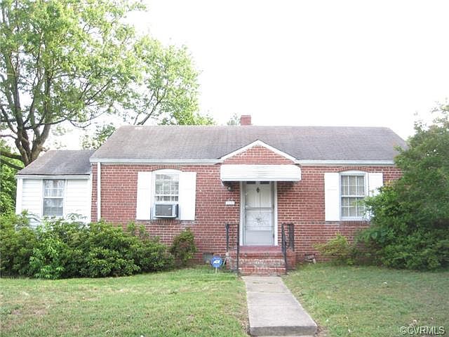 1st image of 5000 Clarence St
