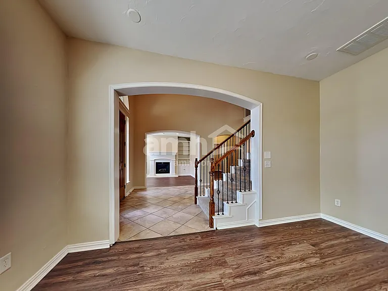 1245 Potter Ave — Photo 10