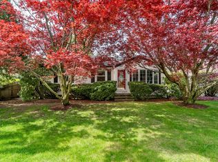 82 Main St, Foxboro, MA 02035