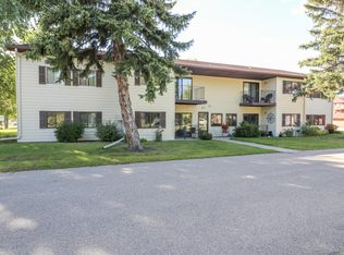 815 32nd Ave N #8, Fargo, ND 58102