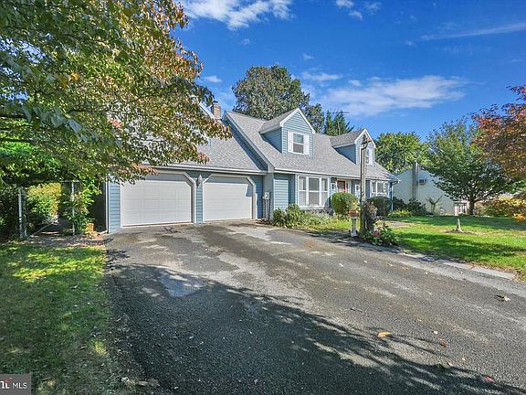 4th image of 218 Audrey Dr