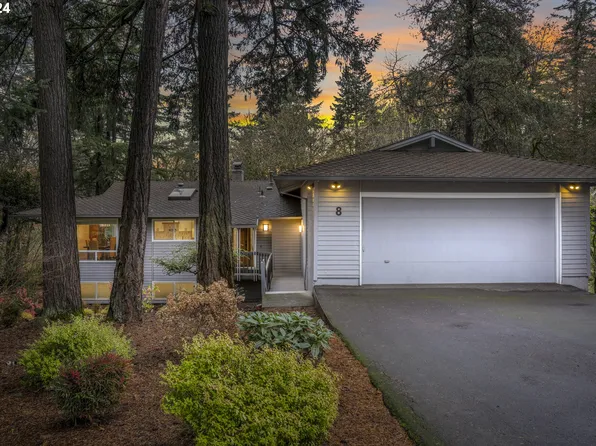 8 Pimlico Ter, Lake Oswego, OR 97035