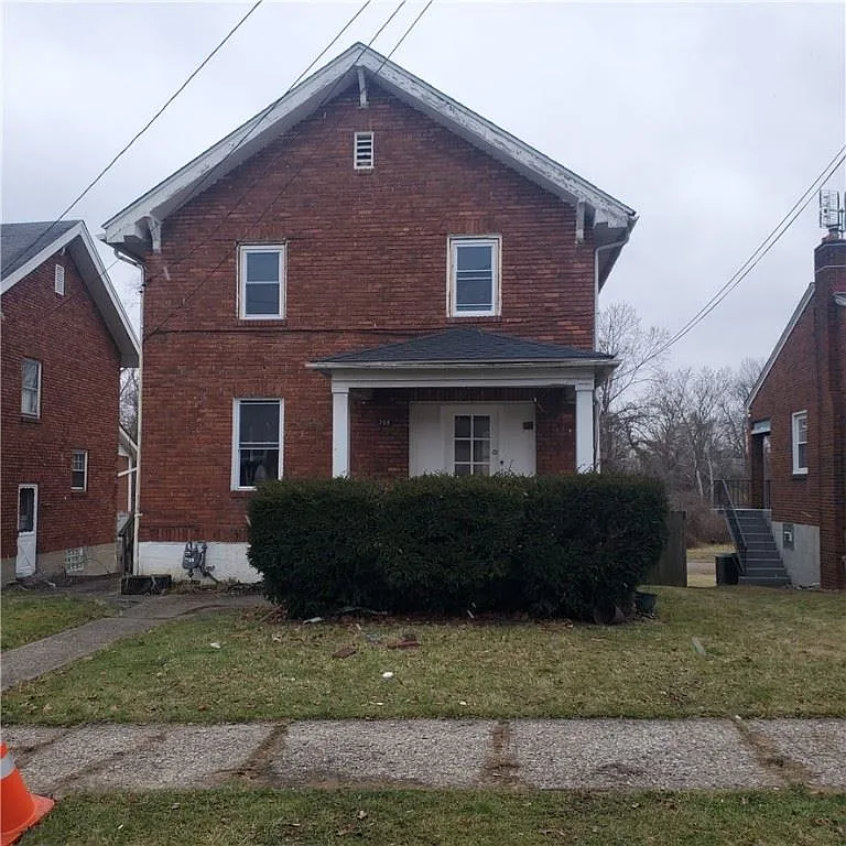 755 Vankirk St photo 1
