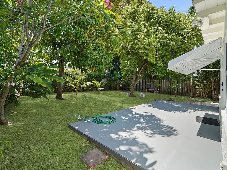 8927 Carlyle Ave — Photo 13