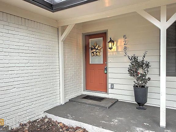 4th image of 5283 Maple Valley Rd SW