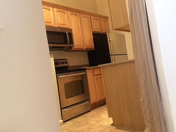Full kitchen view 